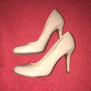 Nude round toe two inch heels